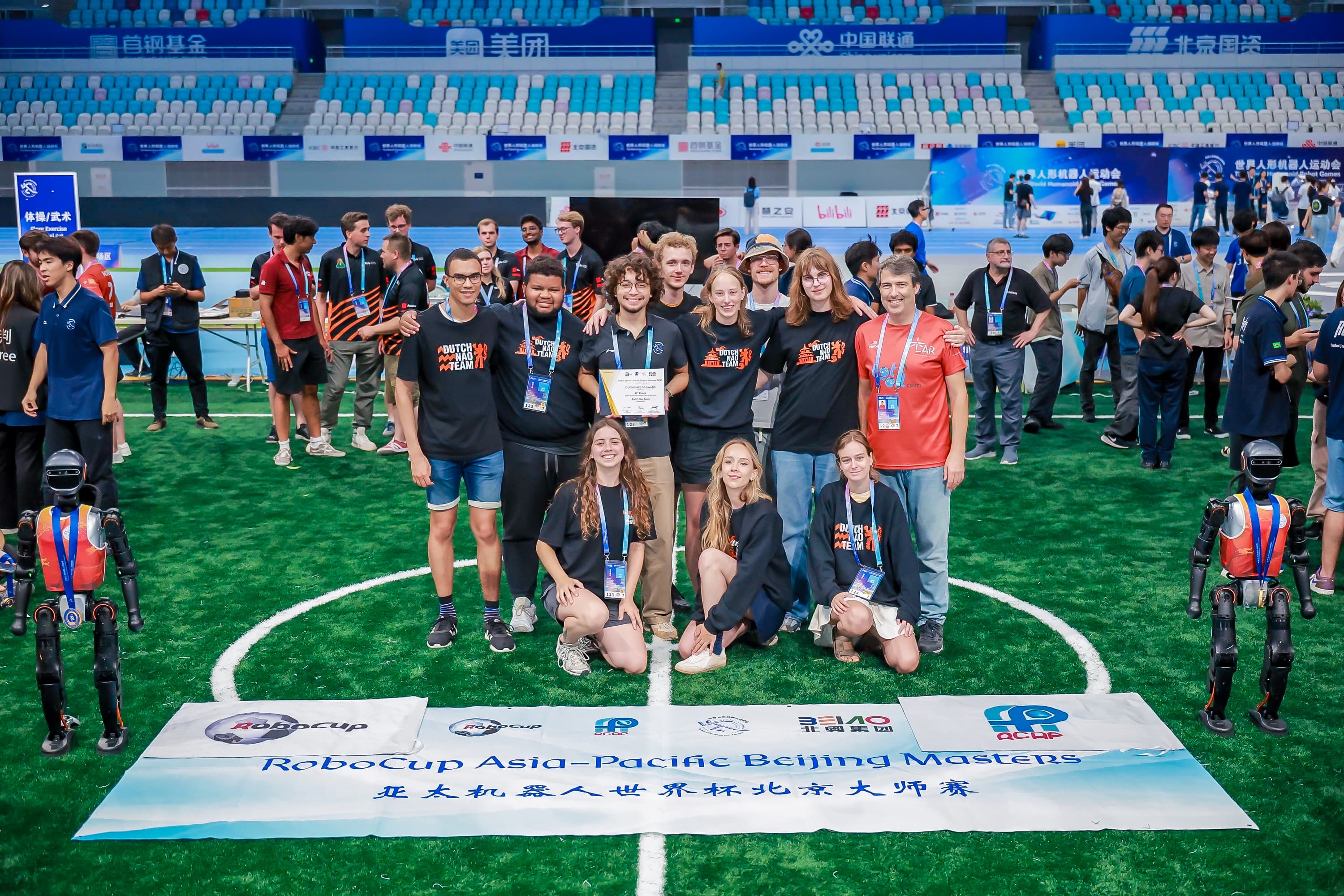 Team photo with the professor of the Portugese team in Beijing